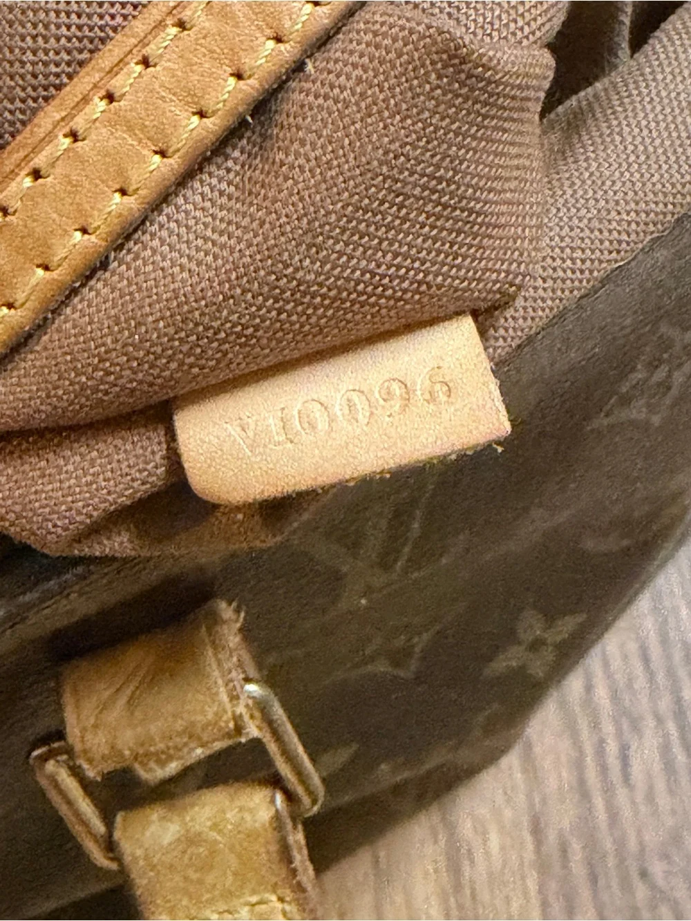 Louis Vuitton classic louis